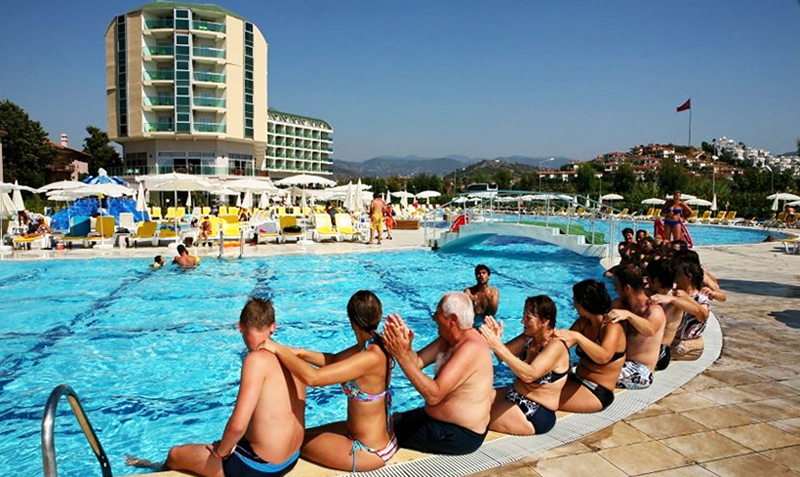 Hedef Beach Resort Hotel